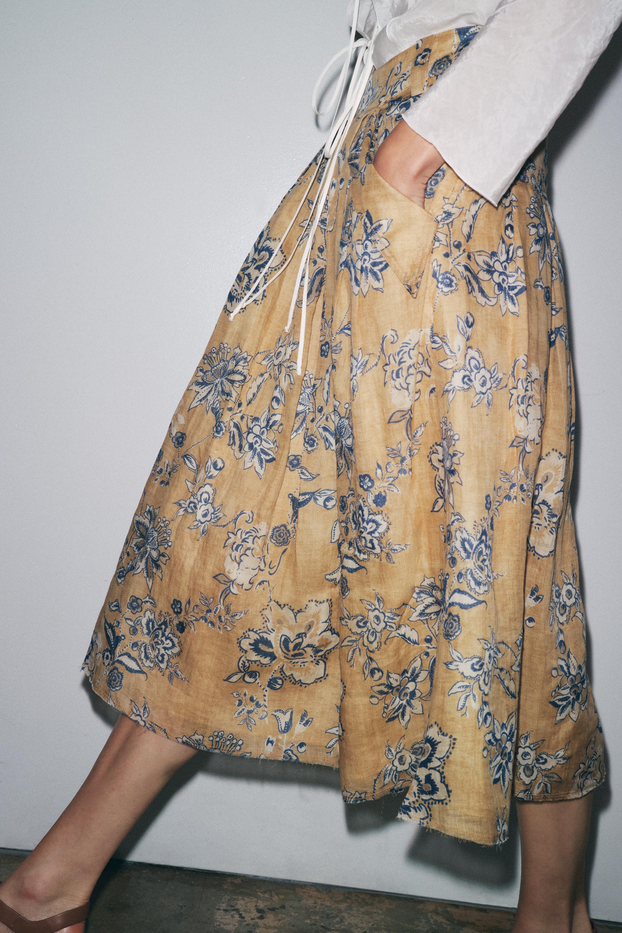ZW COLLECTION RAMIE FLORAL PRINT SKIRT - Mid-ecru | ZARA