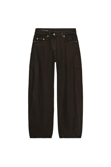 JEANS ZW COLLECTION BALLOON TIRO MEDIO - شوكولاتة الخاص بـ Zara