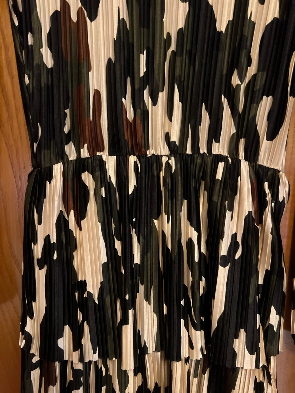 PLEATED PRINTED DRESS - Image 2