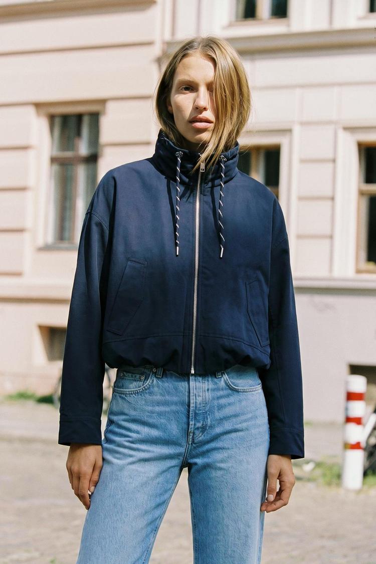 WATER-REPELLENT PADDED HOODIE