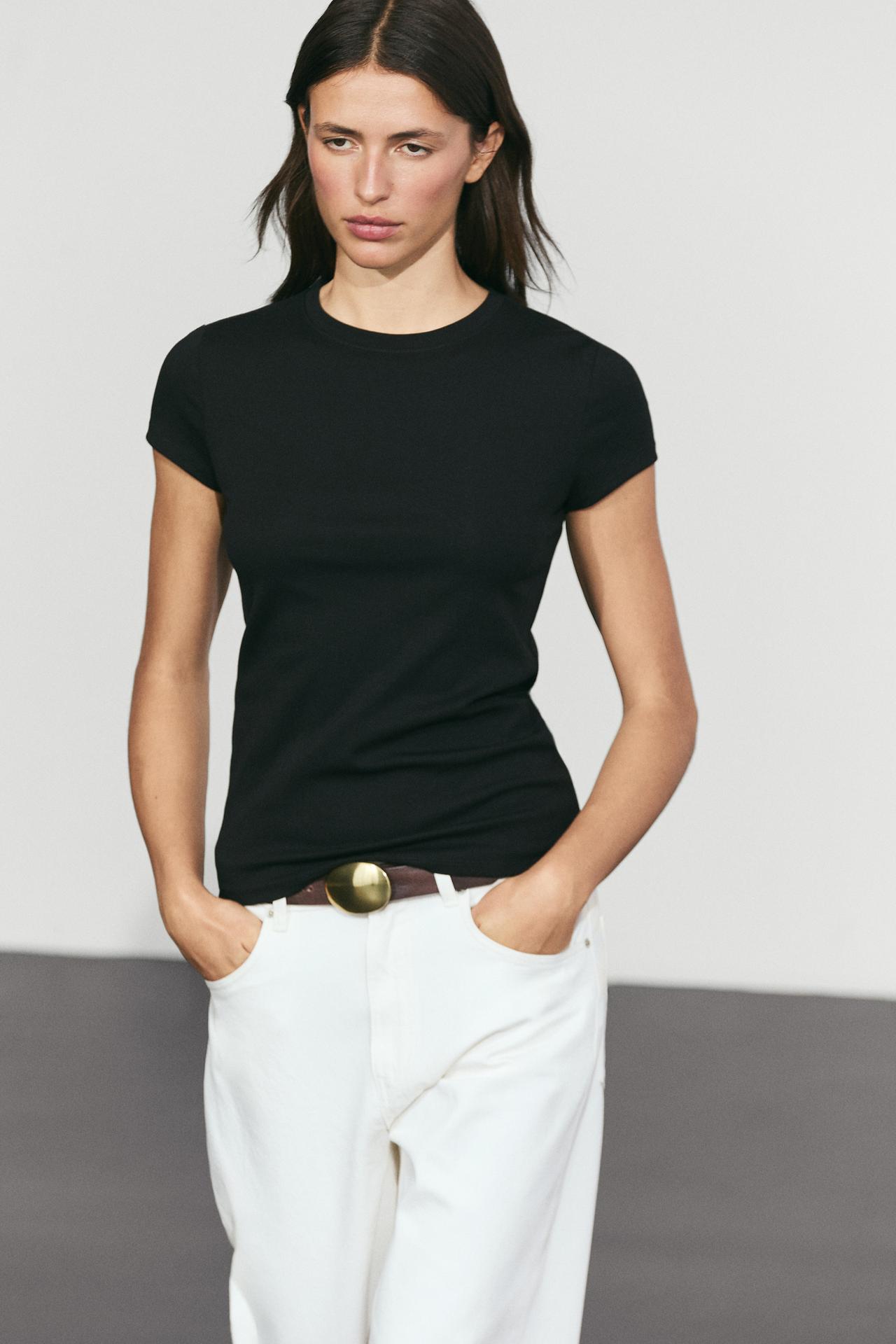 Short sleeve slim fit T-shirt — Black