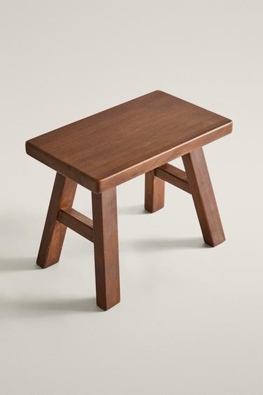 SMALL WOODEN STOOL — Brown 2