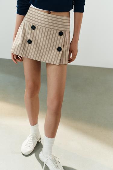 STRIPED BUTTONED SKORT - Light brown by Zara