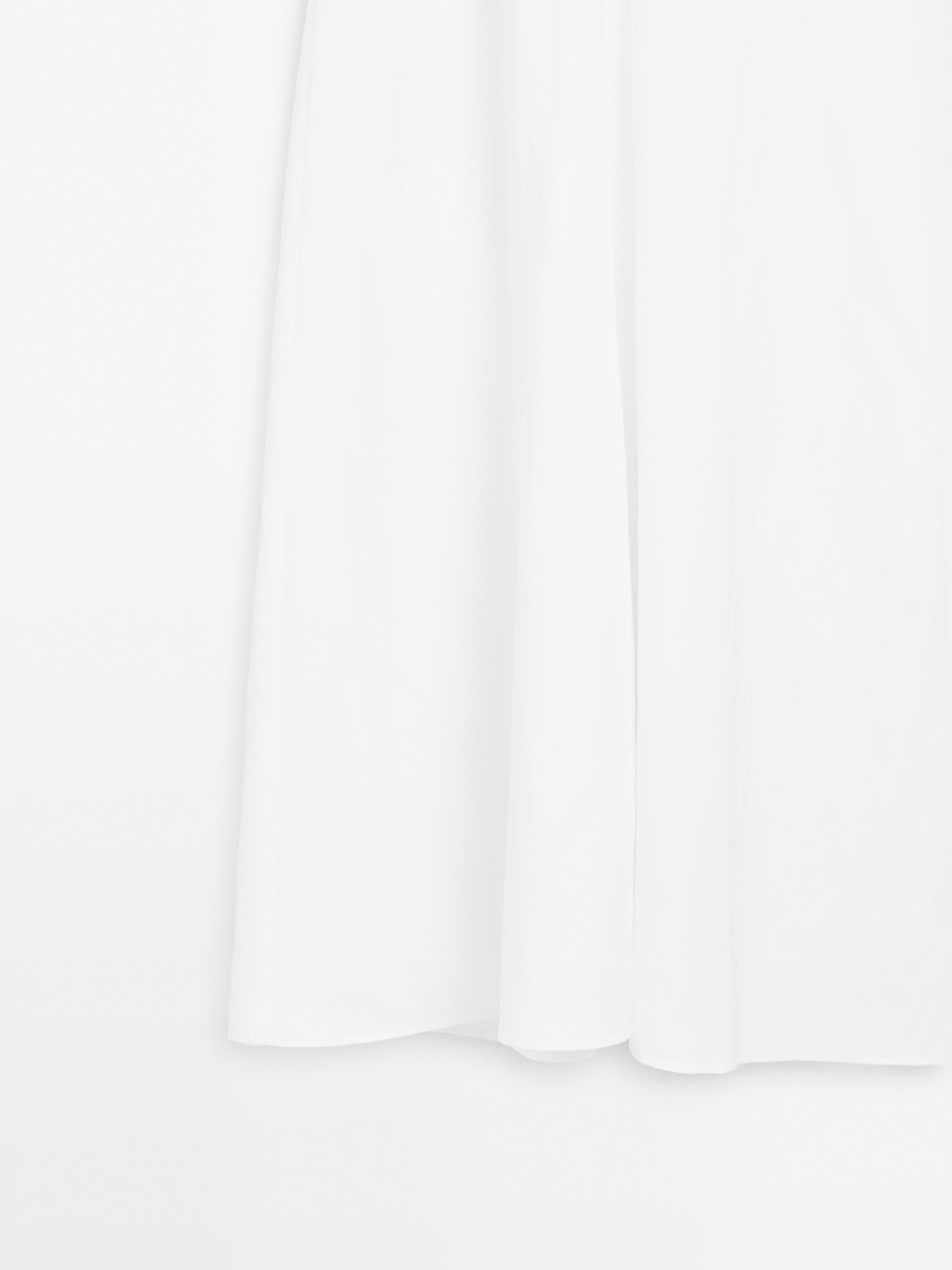 Robe midi ample décolleté en V