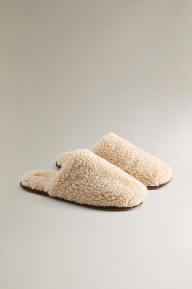 CHAUSSONS OUVERTS À L'ARRIÈRE EFFET MOUTON - Blanc écru de Zara - Image 1