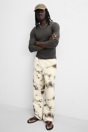PANTALON STRUCTURÉ IMPRIMÉ TIE-AND-DYE - Imprimée de Zara - Image 4