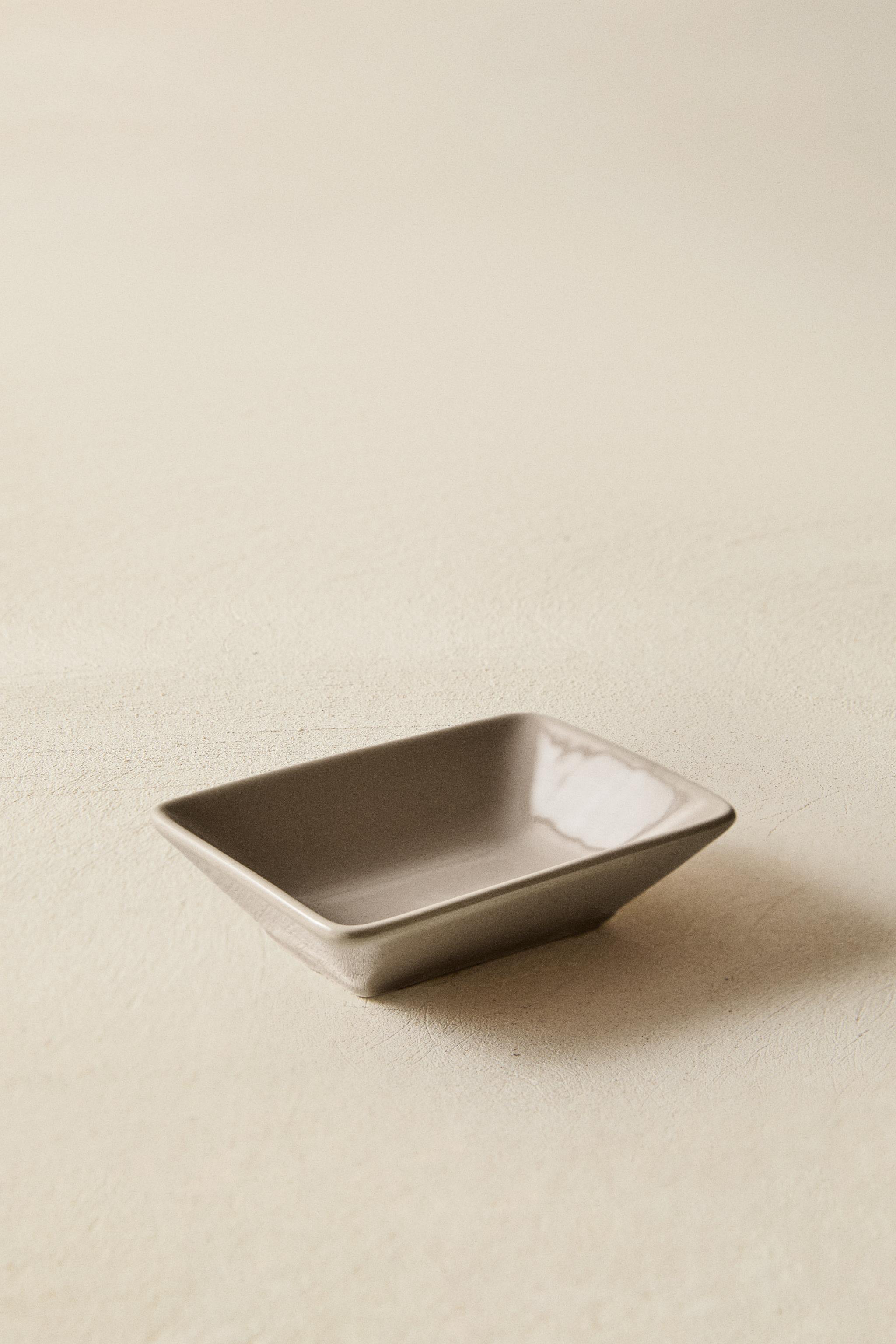 STONEWARE APPETIZER BOWL
