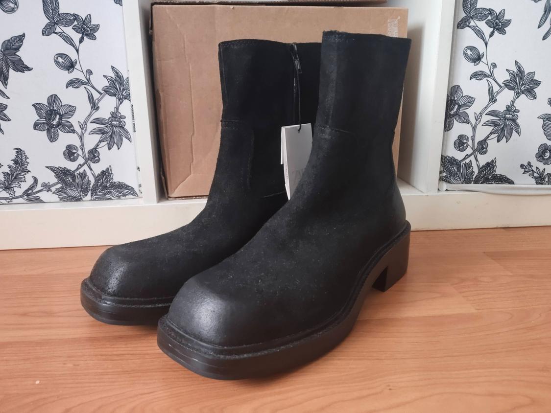 LEATHER ANKLE BOOTS WITH SQUARE TOE - Image 4