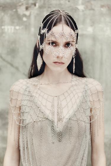 LIMITED EDITION CHAIN RING HEADPIECE - Silver by Zara