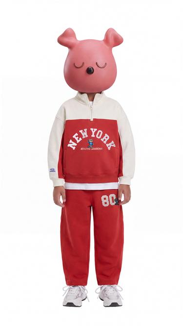 EMBROIDERED SWEATSHIRT - Red by Zara