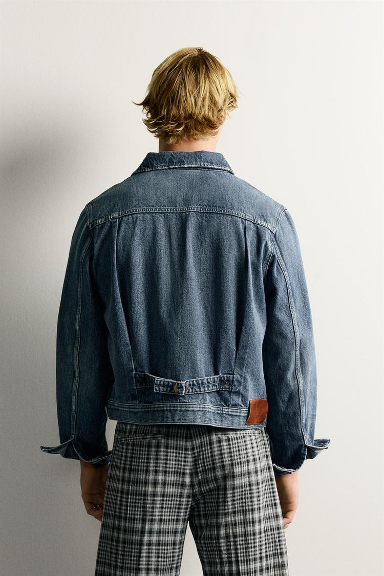 Chaqueta de mezclilla de corte relajado con lengüeta 3