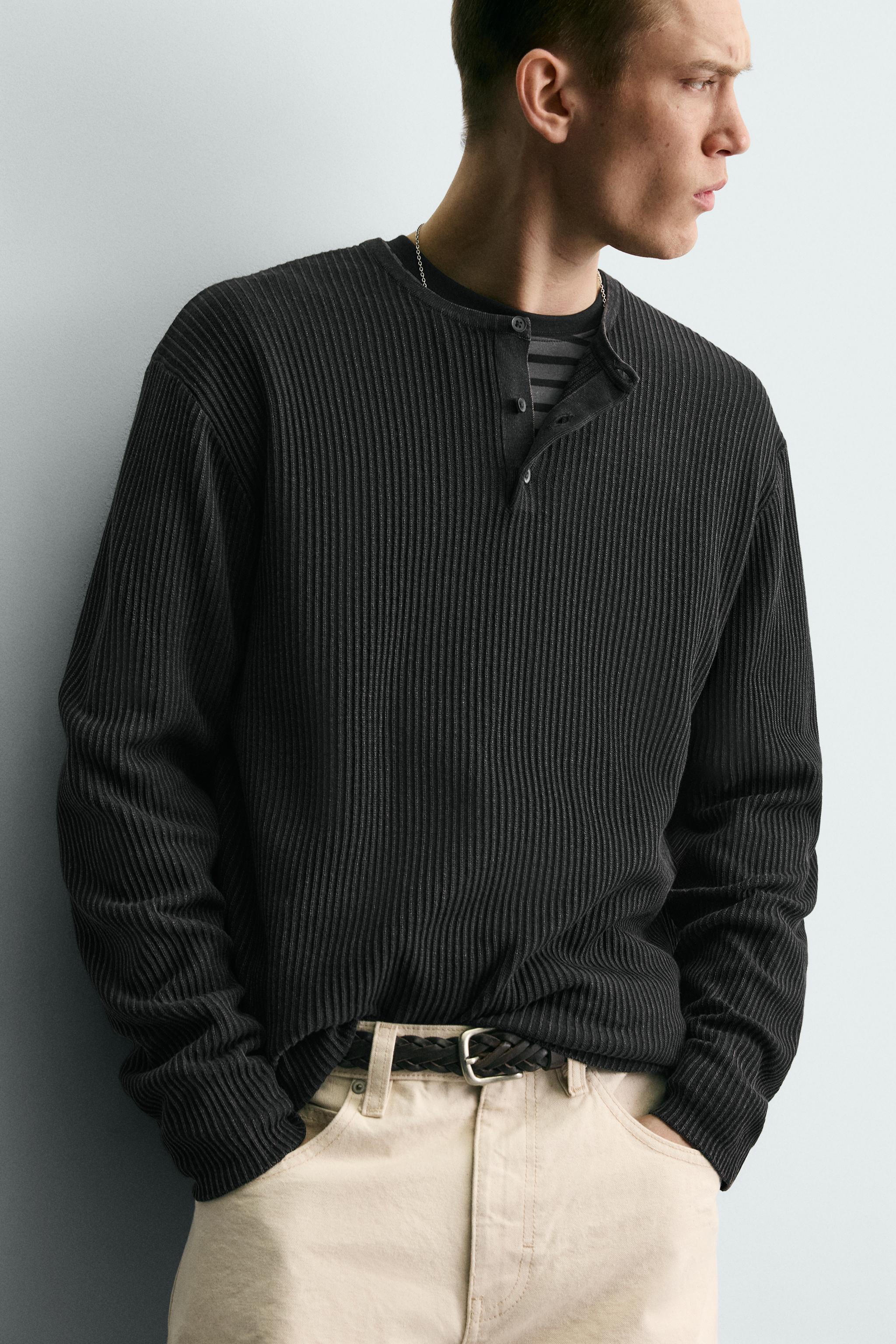 HENLEY NECK TEXTURED JUMPER
