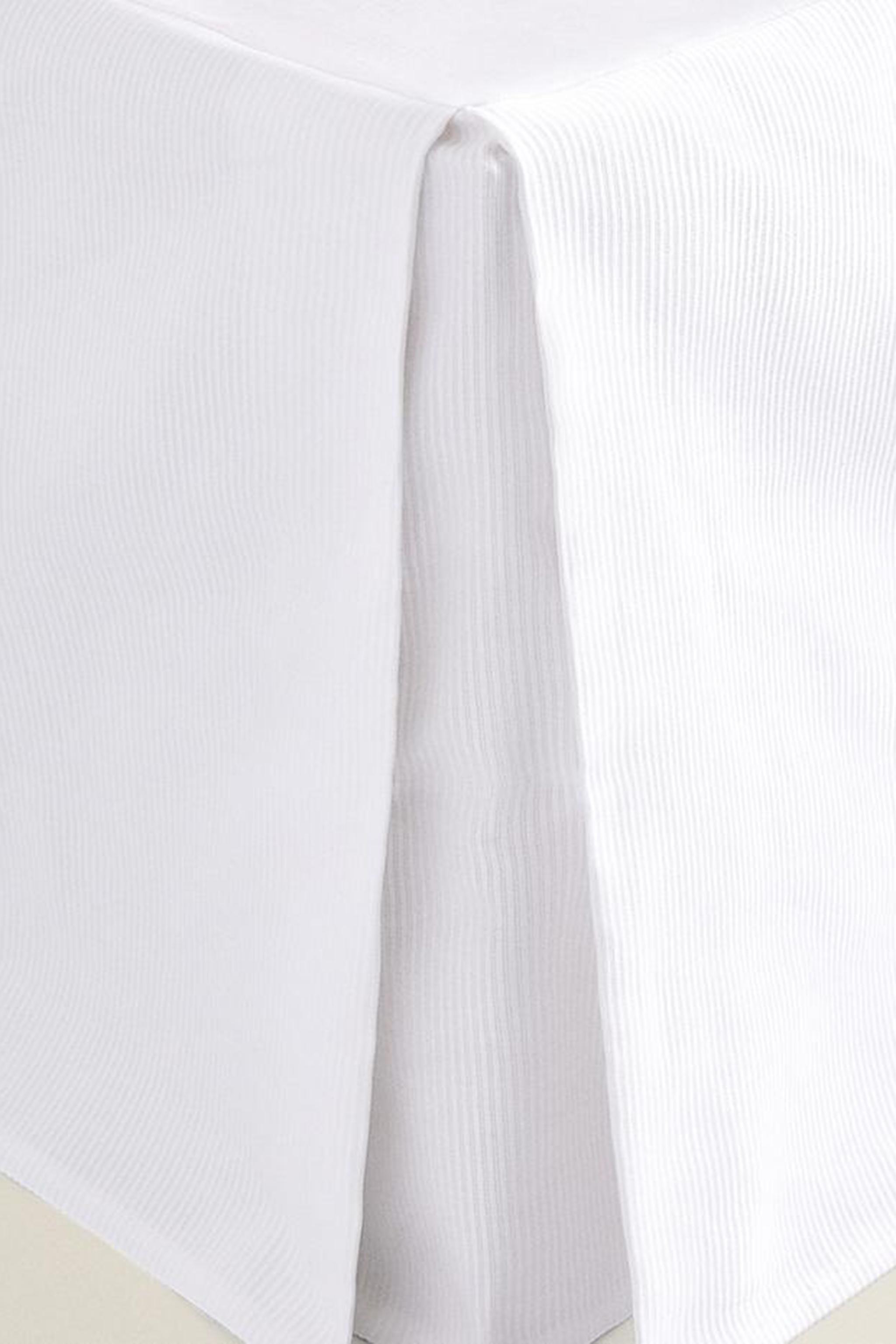 RIBBED BEDSKIRT — White