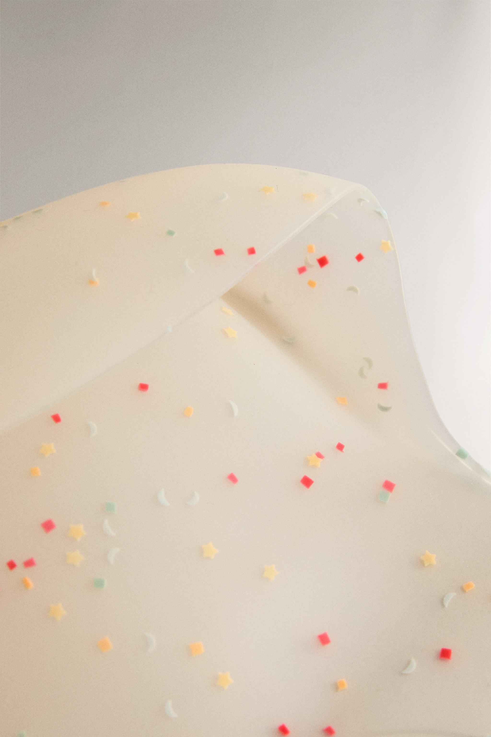 BAVOIR ENFANT SILICONE CONFETTIS
