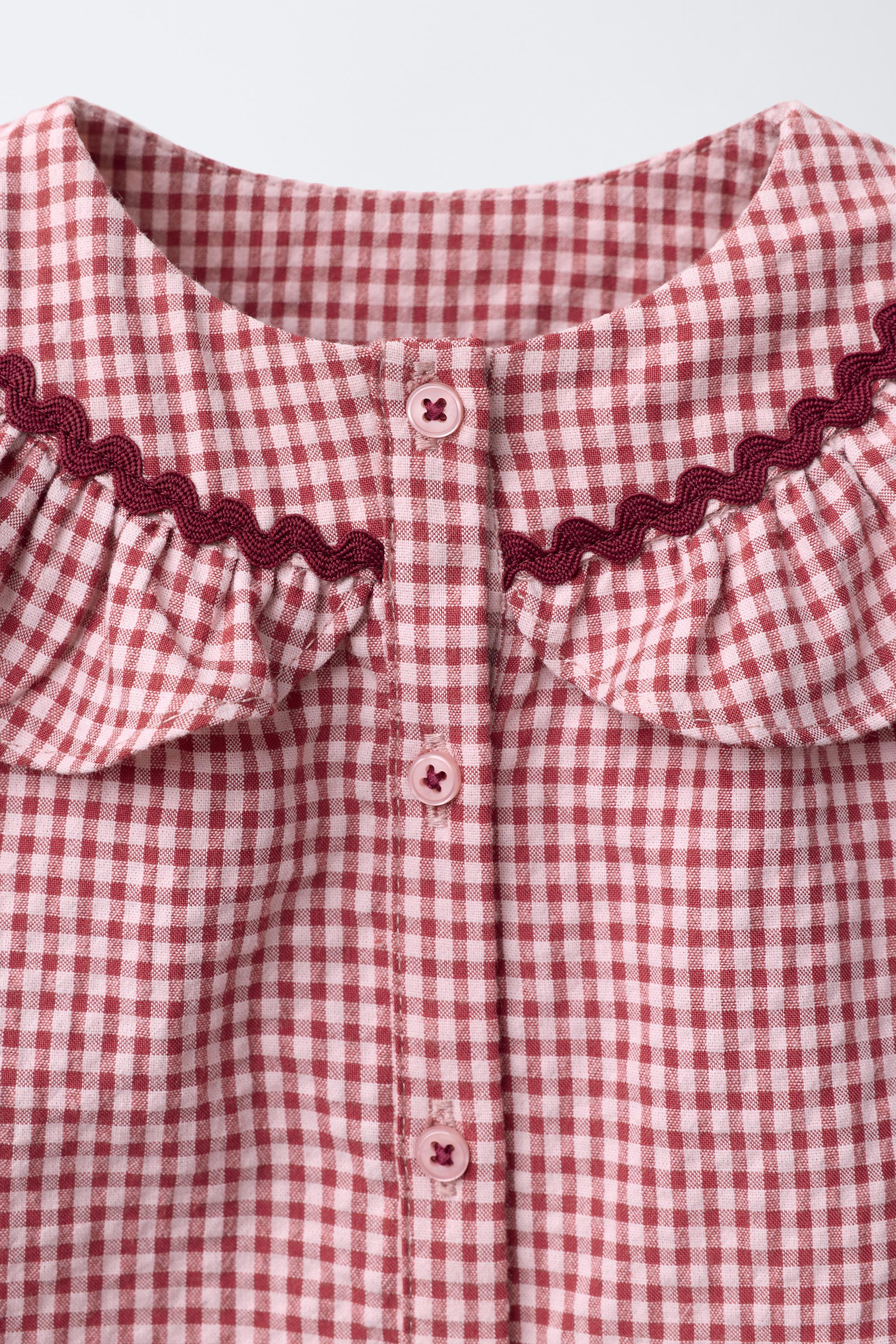 GINGHAM PETER PAN COLLAR SHIRT WITH SCALLOP TRIM