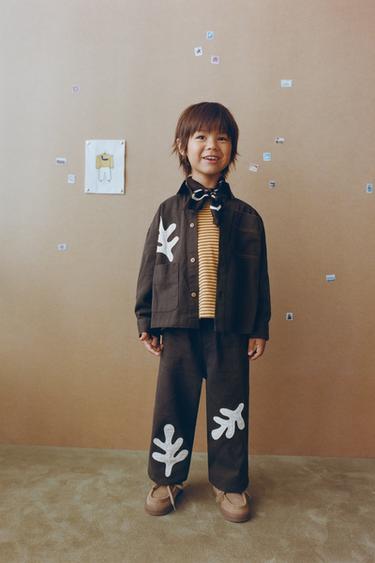 ЖАПЫРАҚ ЖАПСЫРМАЛАРЫ БАР СЫРТ ЖЕЙДЕ - Қоңыр Zara компаниясынан