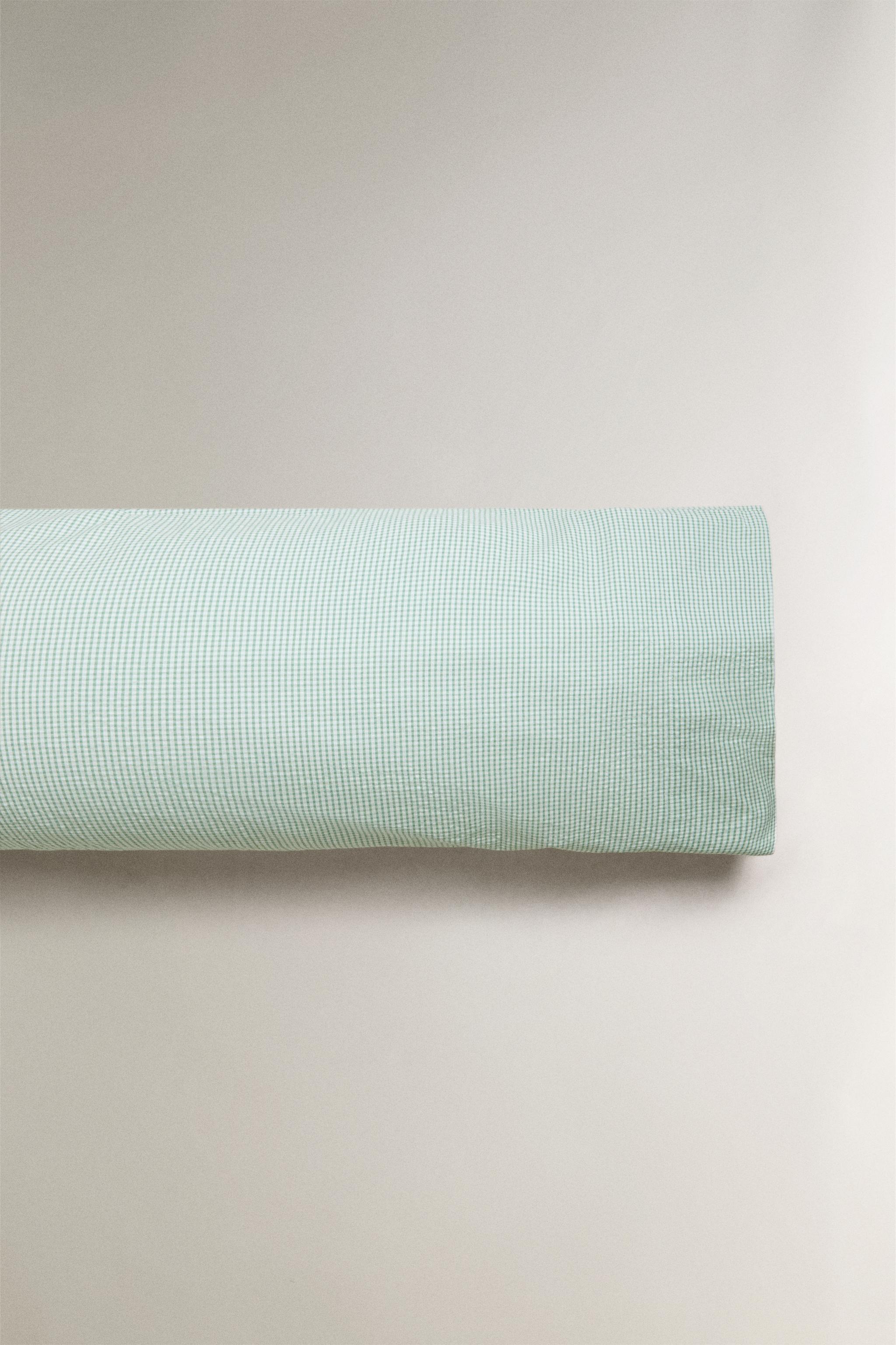 CHECK SEERSUCKER PILLOWCASE