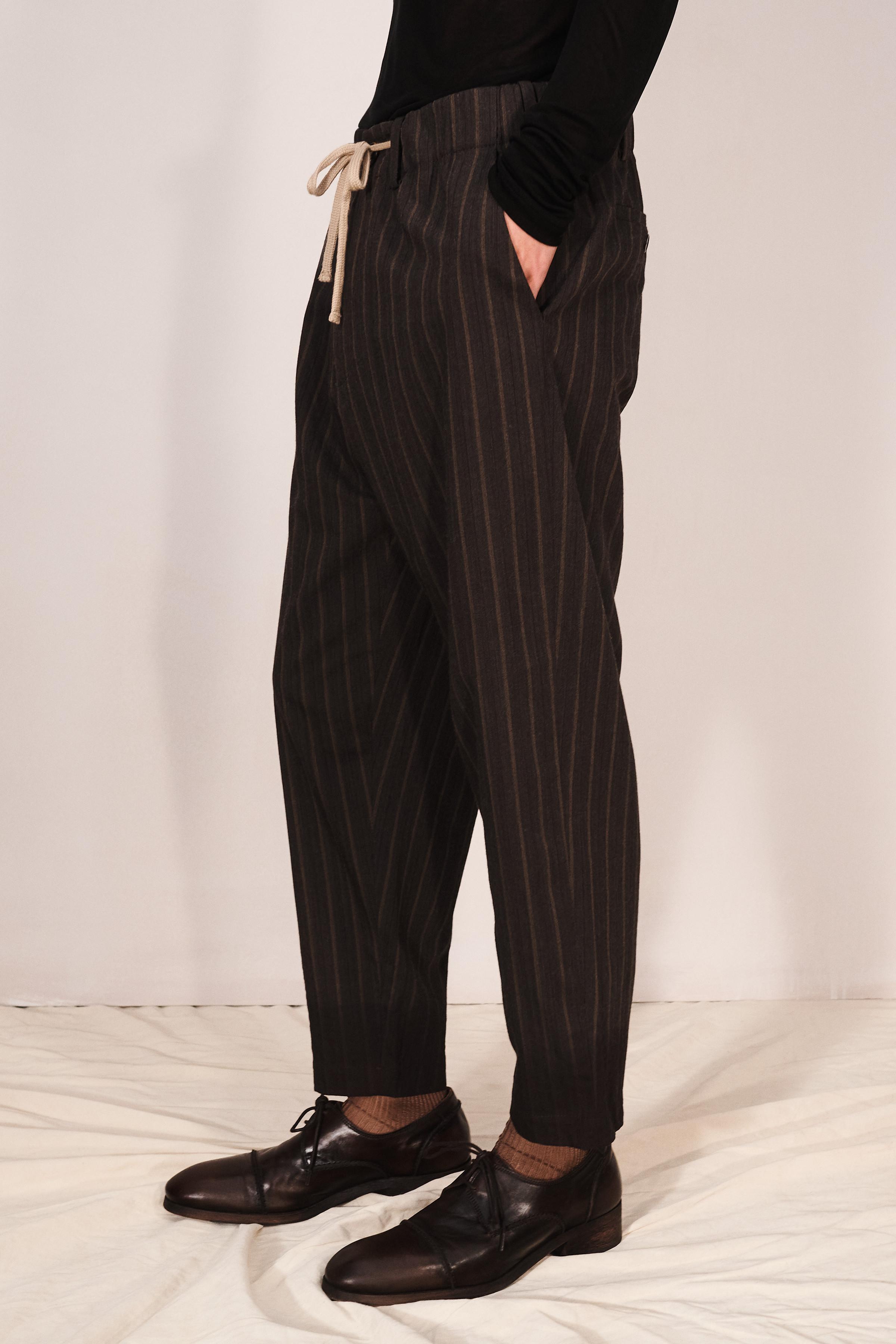 PANTALON RELAXED FIT RAYURES