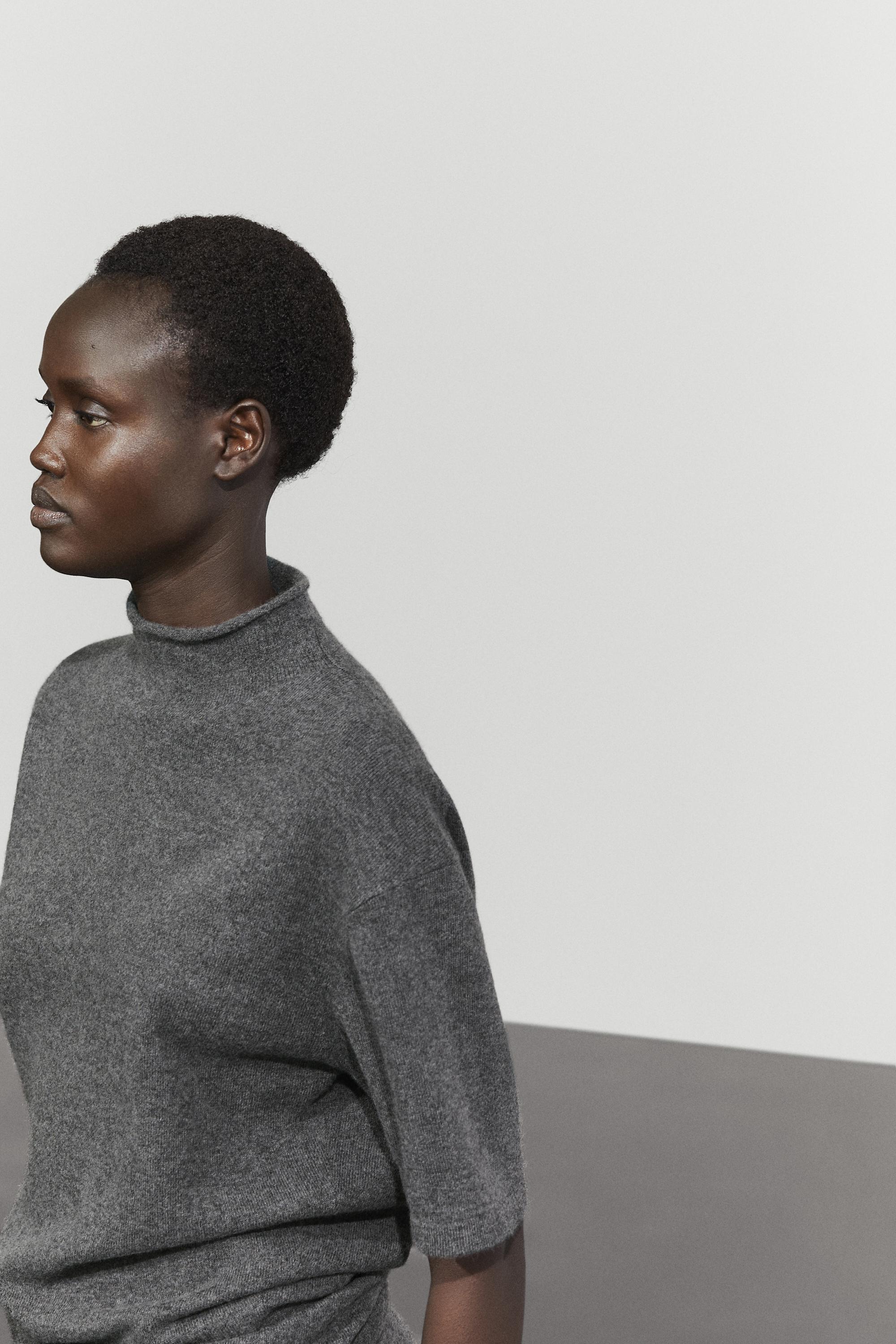Pull en maille à col montant mélange de laine