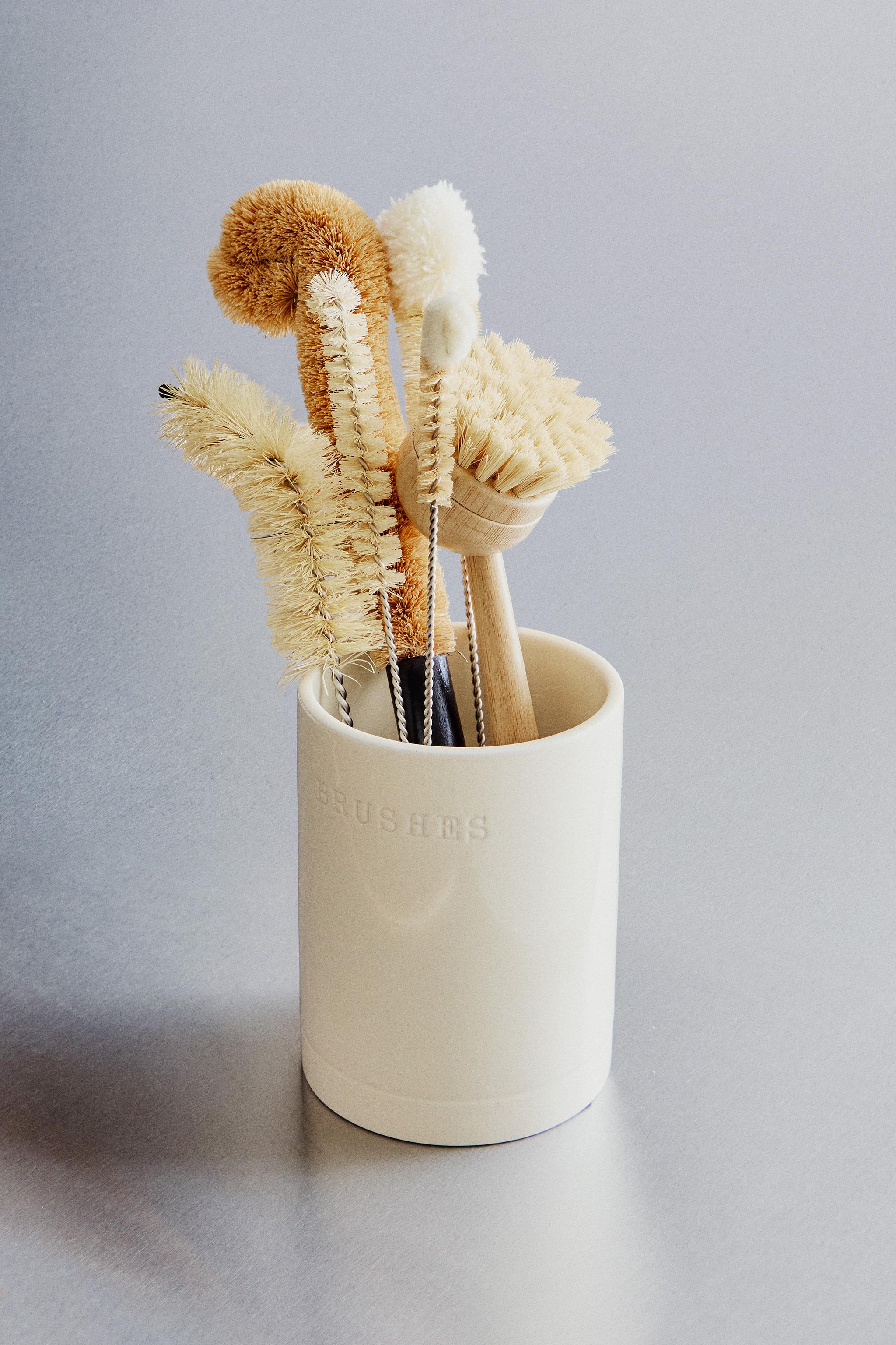 CERAMIC UTENSIL HOLDER