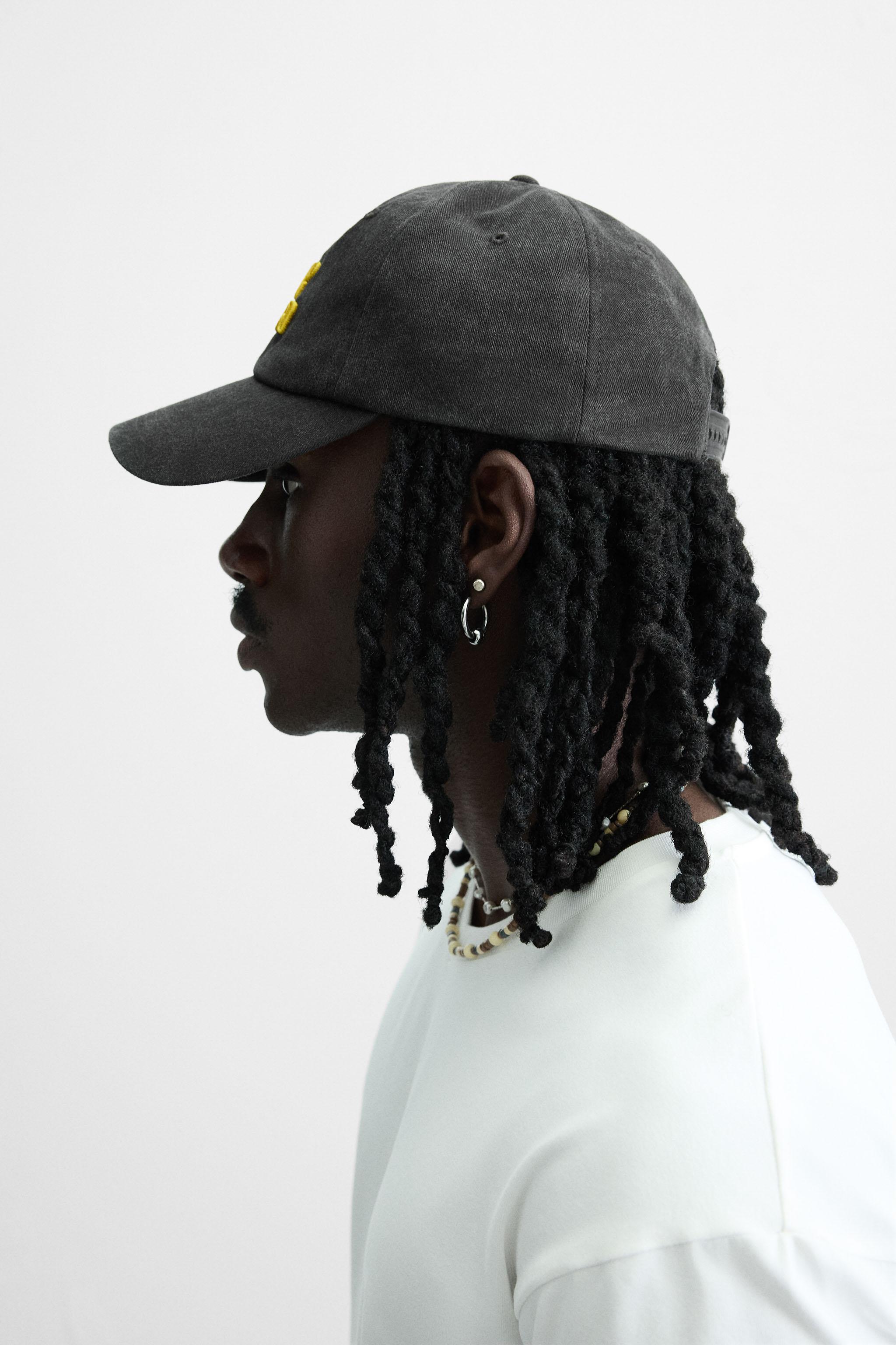 CASQUETTE BRODERIE CONTRASTE