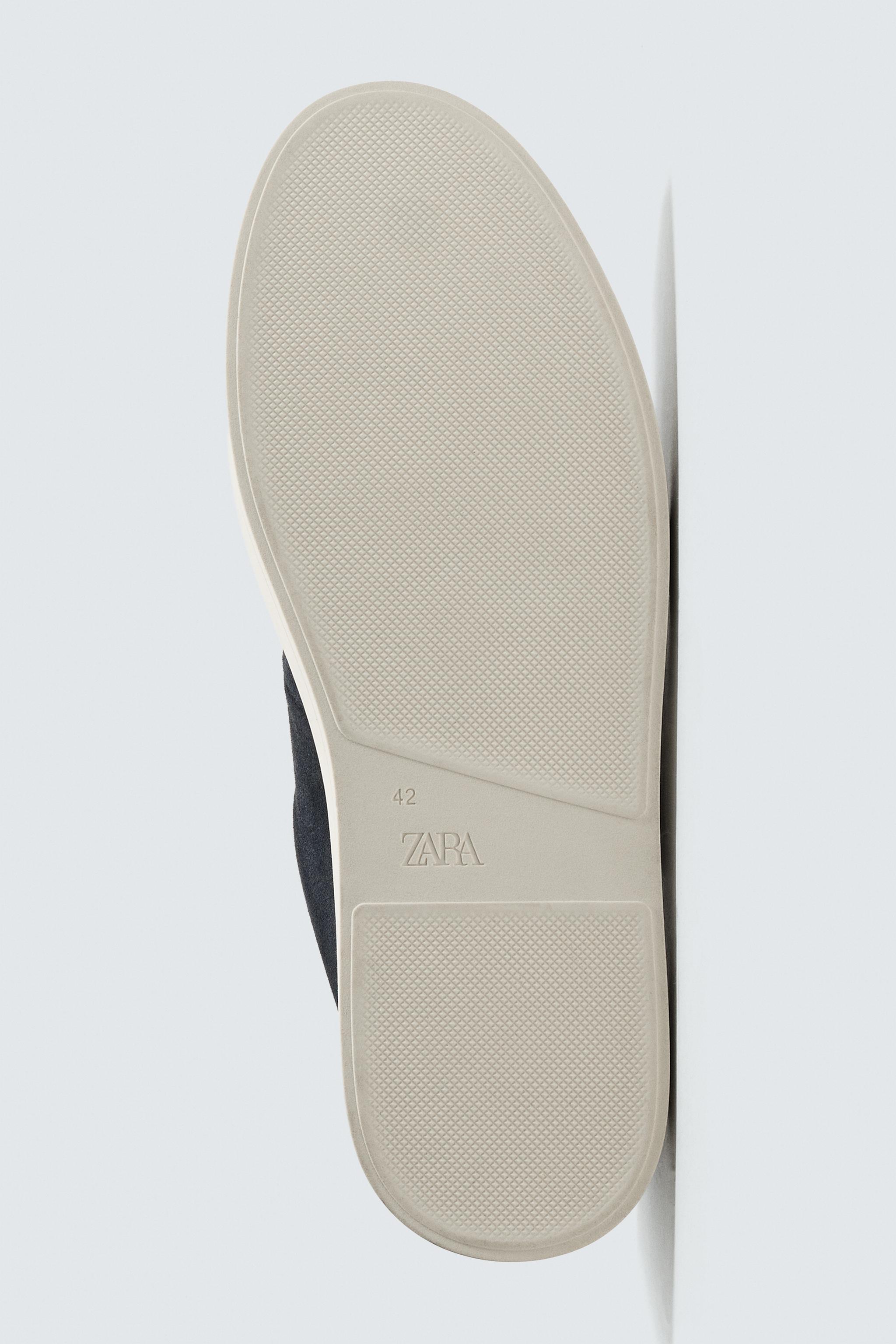 CASUAL LEATHER SHOES