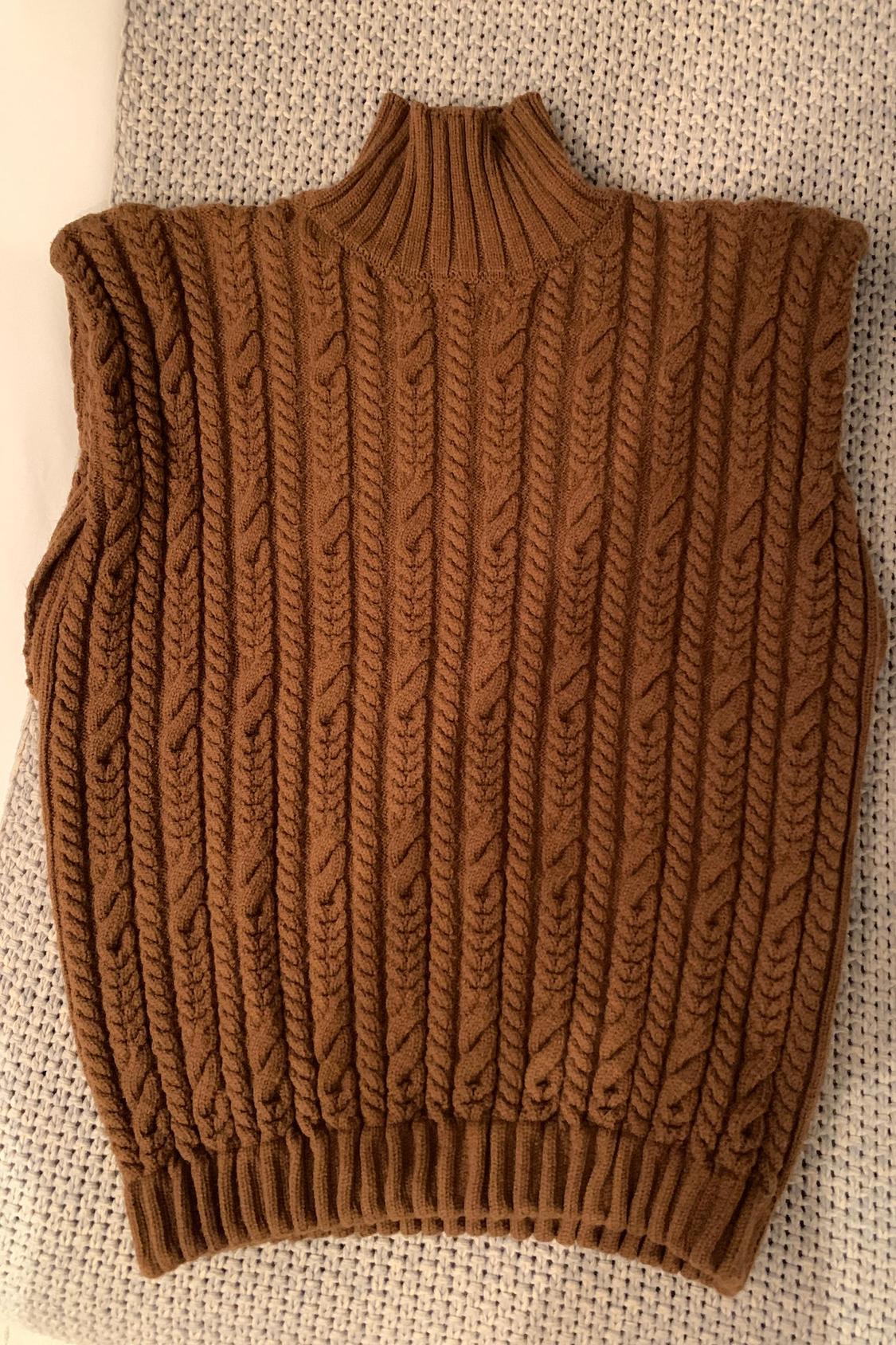 CABLE-KNIT VEST