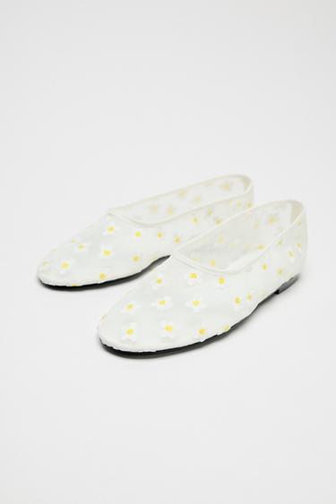 BALLERINES EN MESH À FLEURS - blanc de Zara - Image 3