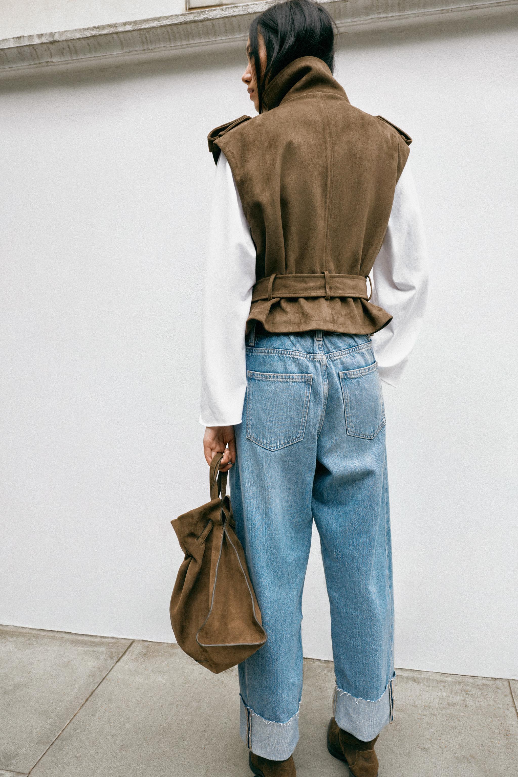 GILET AVEC CEINTURE EFFET DAIM