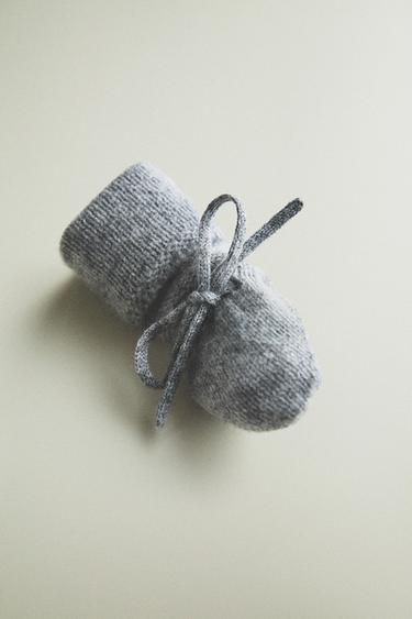 CHAUSSONS BÉBÉ CACHEMIRE - Gris de Zara - Image 5
