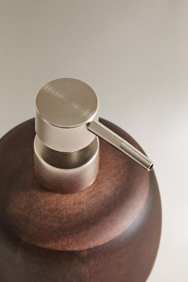 DISTRIBUTEUR DE SAVON BOIS - Beige clair de Zara - Image 2