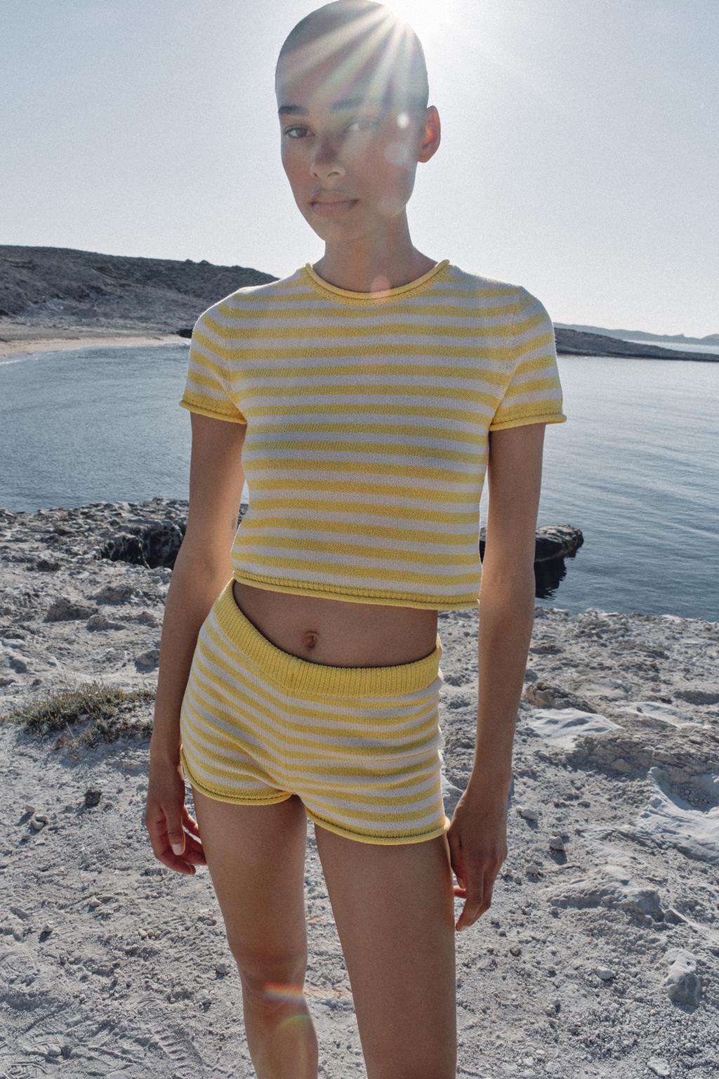 STRIPED KNIT SHORTS