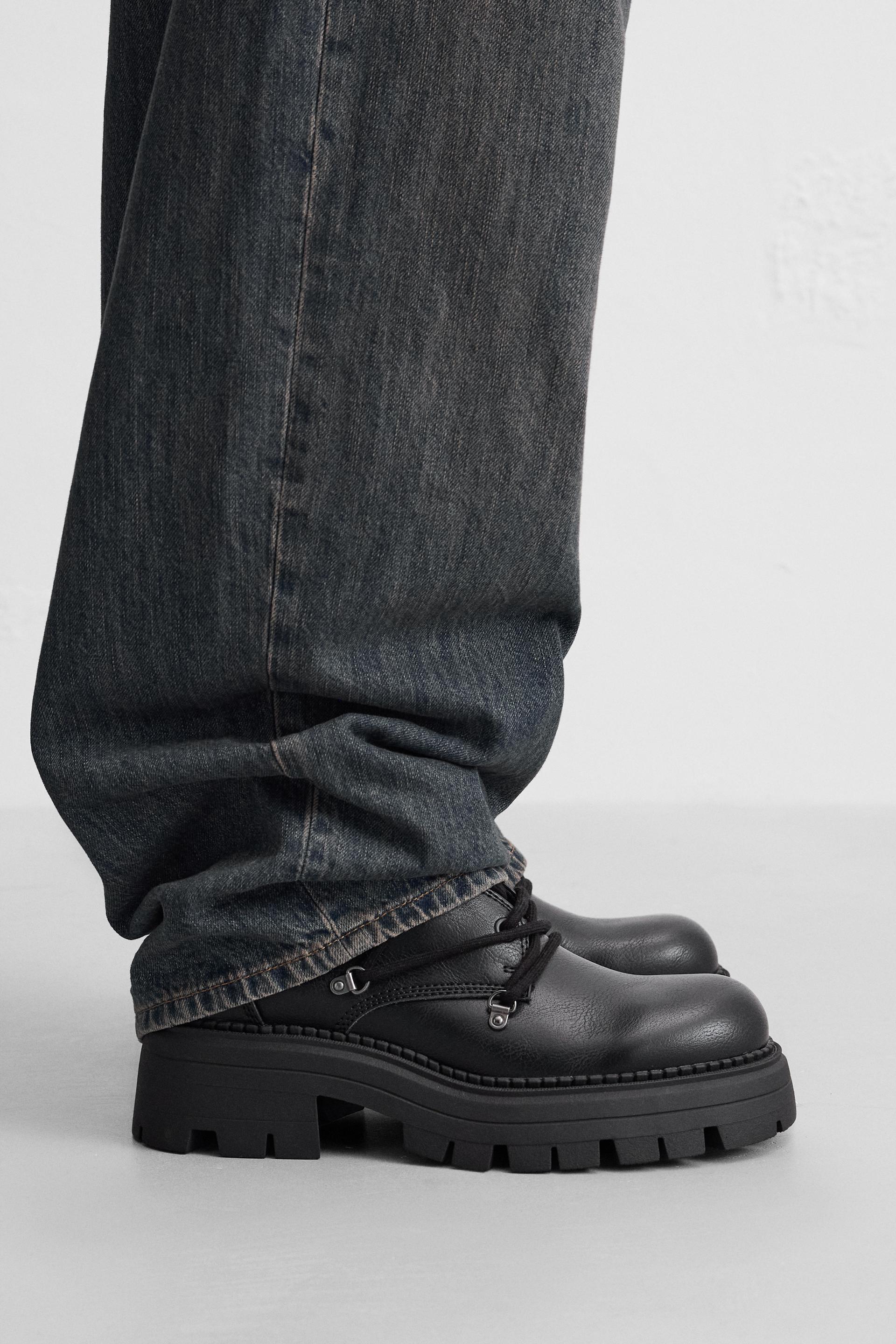 CHUNKY LACE-UP BOOTS