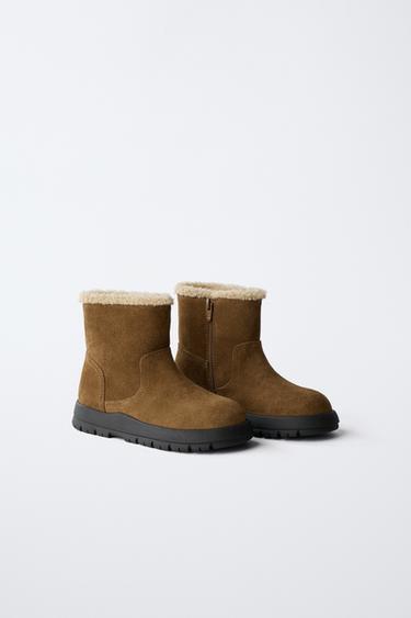 BOTA PIEL FORRADA - Marrón de Zara