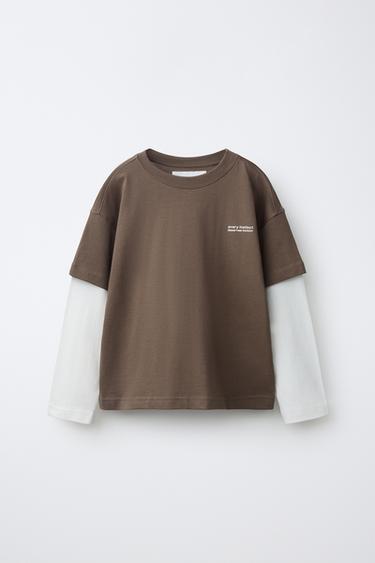 T-SHIRT MED DOBBELTE ÆRMER OG TEKST - lys brun fra Zara