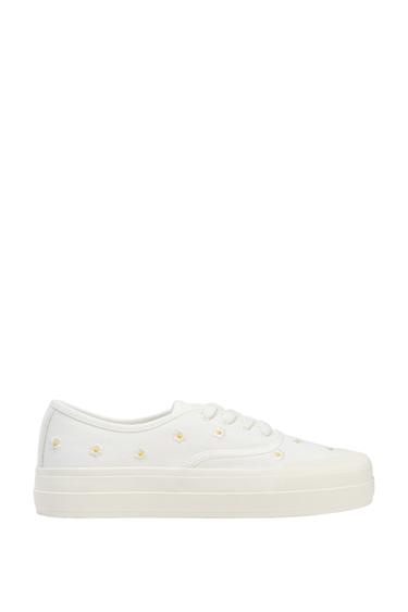 FLORAL EMBROIDERED TRAINERS