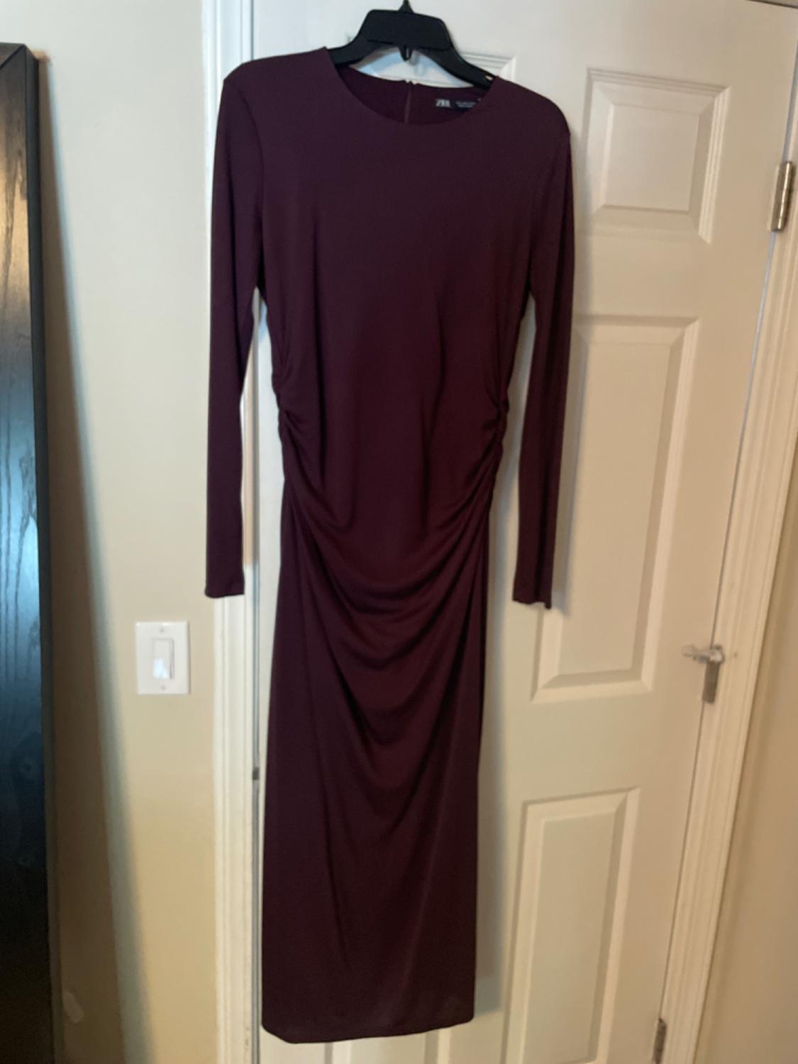 GATHERED MIDI DRESS