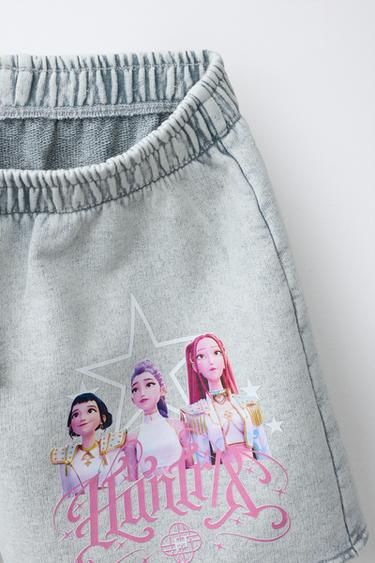 SHORT EN MOLLETON EFFET DÉLAVÉ KPOP DEMON HUNTERS™ NETFLIX © - Gris moyen de Zara - Image 2