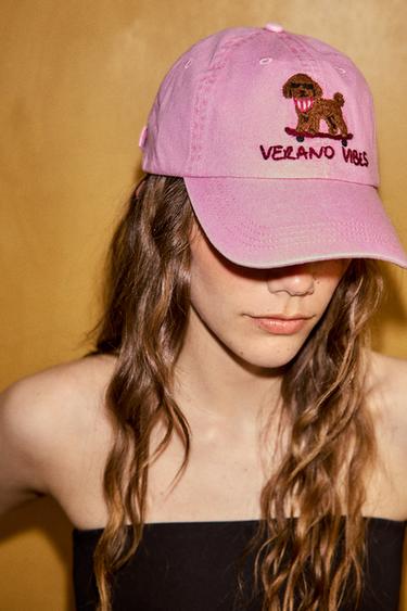 CASQUETTE EN SERGÉ BRODERIE CANICHE - Rose de Zara - Image 1