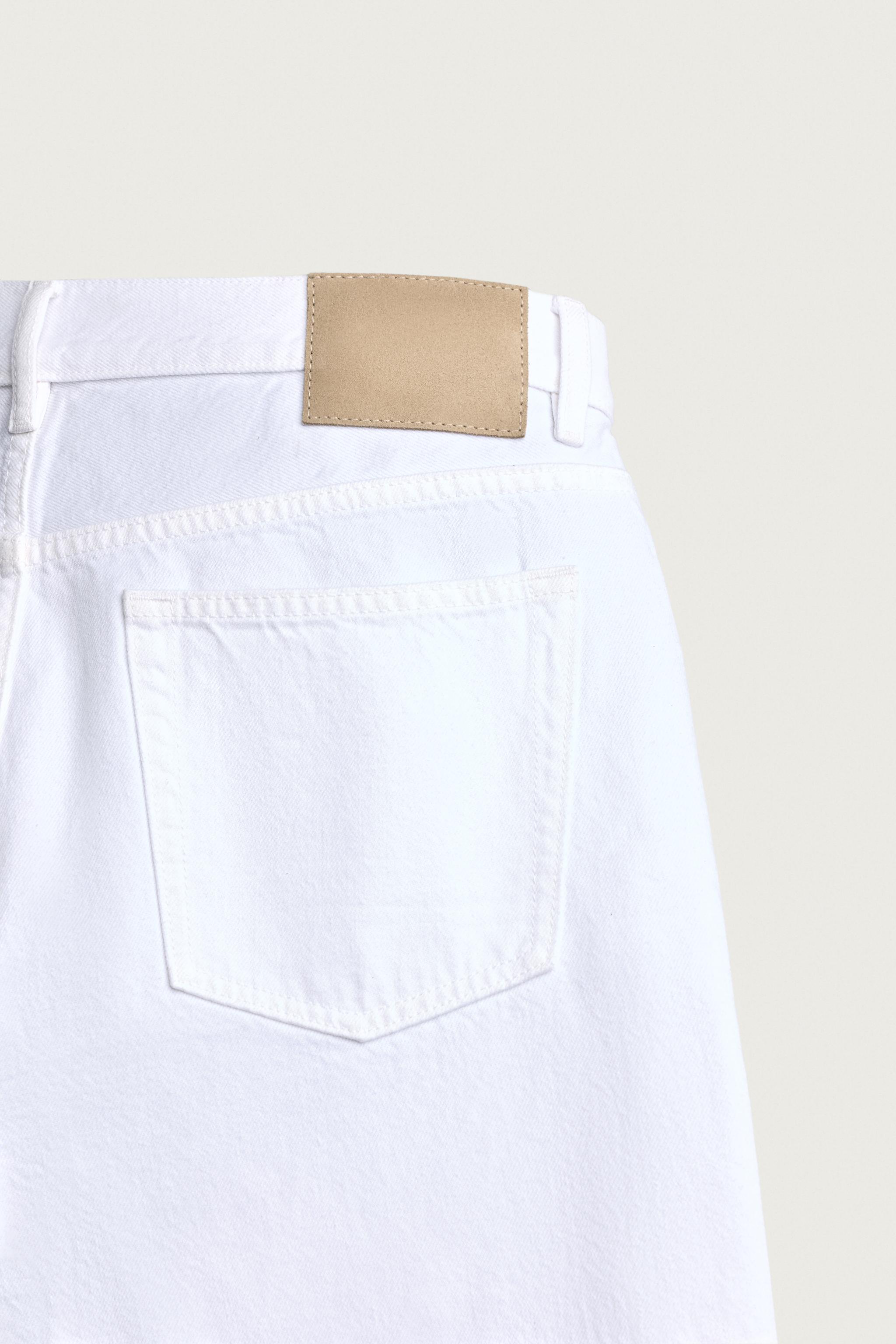 JEAN STRAIGHT FIT AARON LEVINE X ZARA