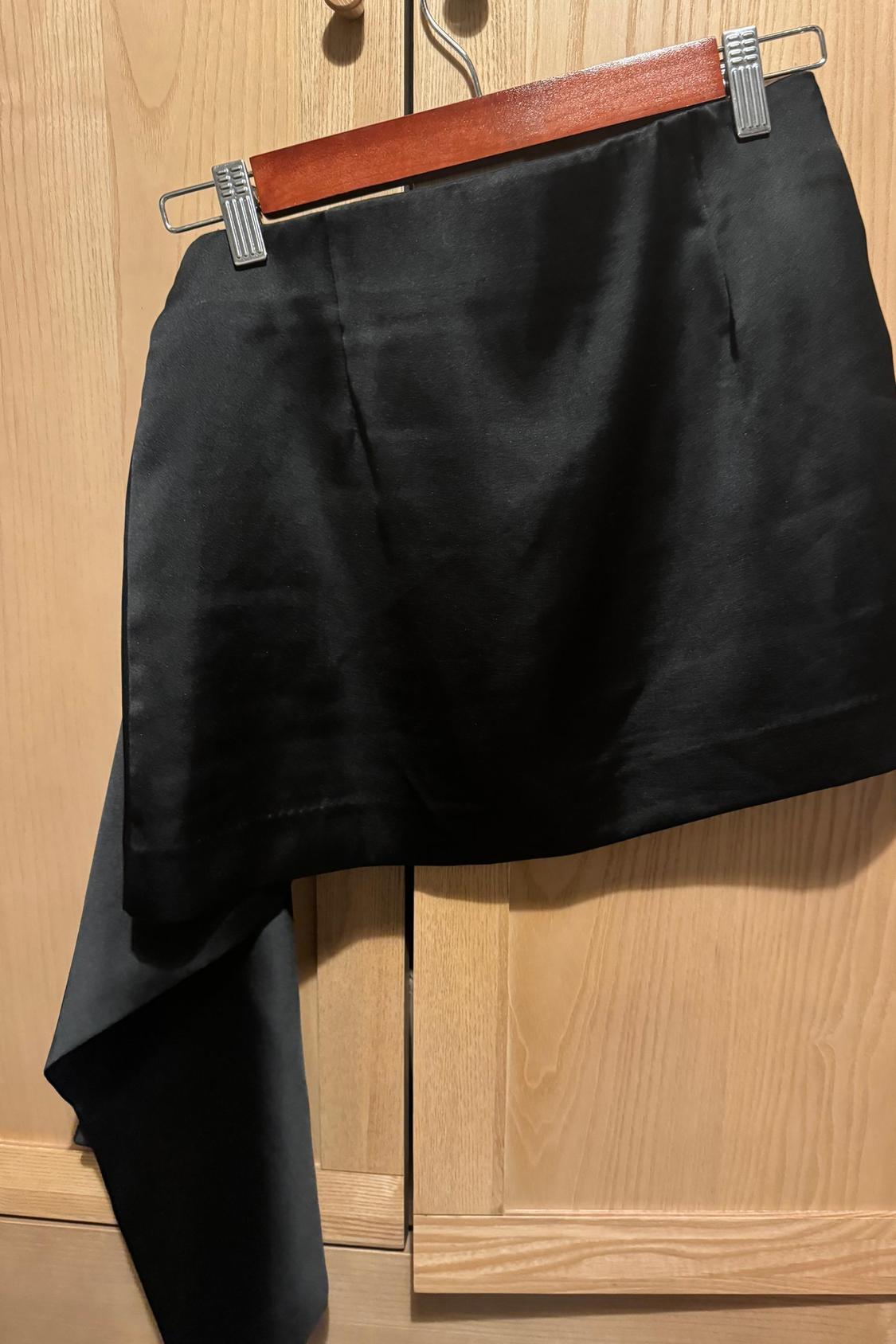 SATIN MINI SKIRT - Image 2