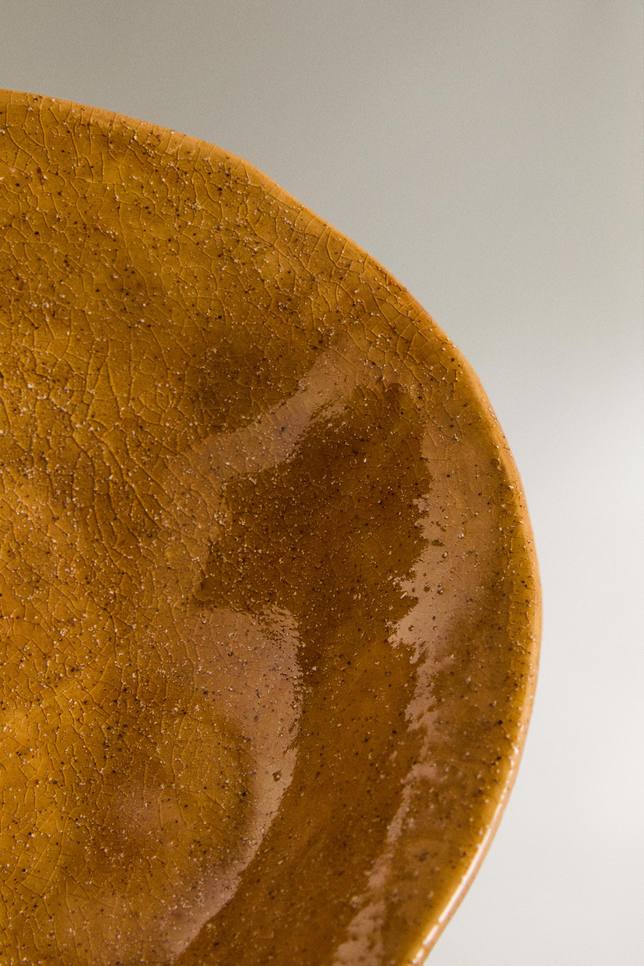DECORATIVE CERAMIC BOWL