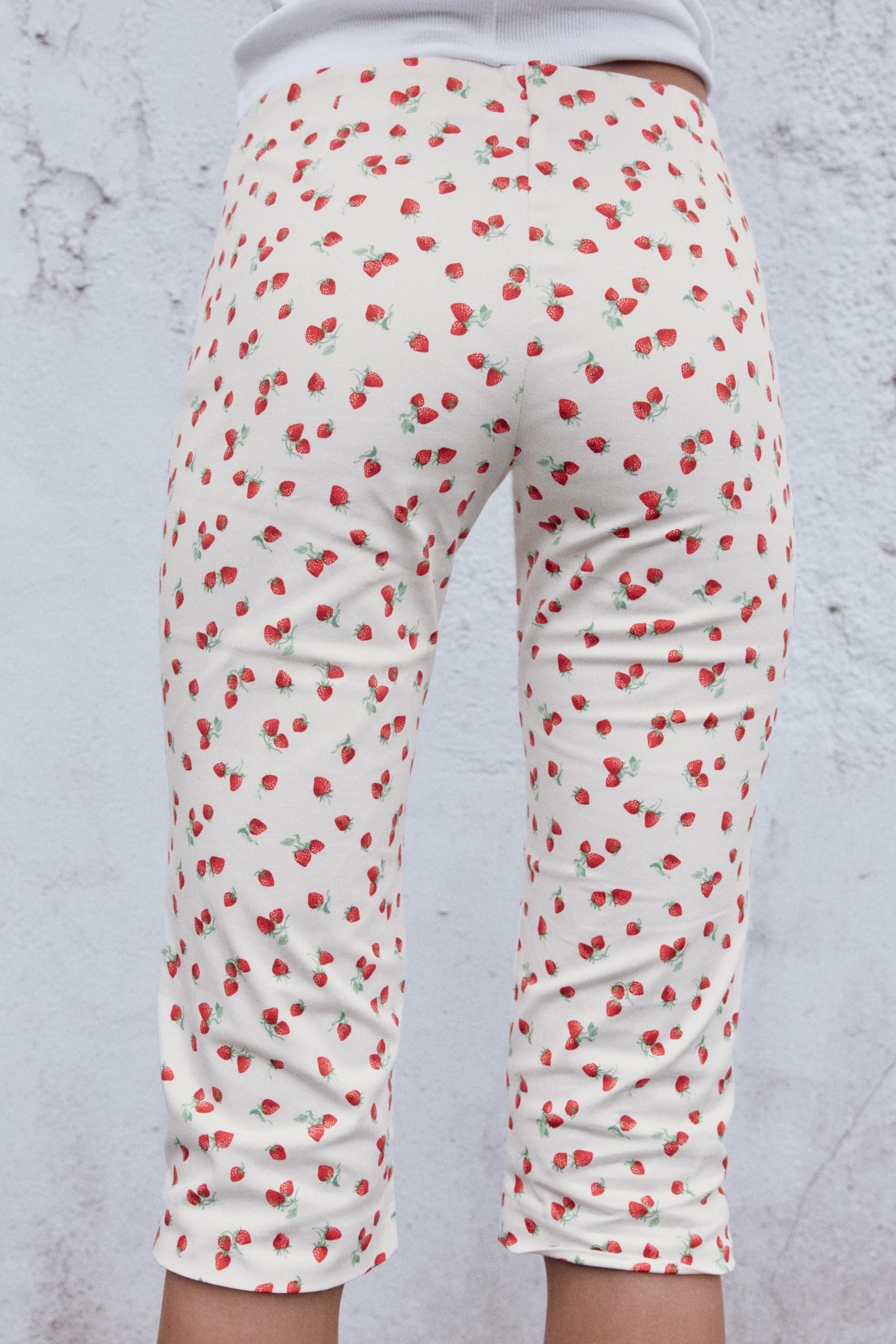 Женские брюки Zara STRAWBERRY PRINT CAPRI PANTS — фото 5