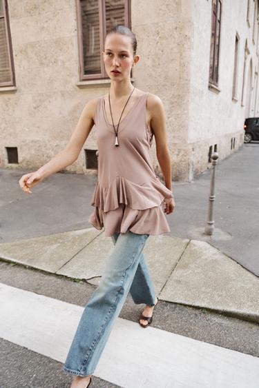 فستان قصير بفريلز - سالموني الخاص بـ Zara - صورة 0