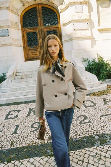 TRENCH CORTA CRUZADA - Tostado de Zara