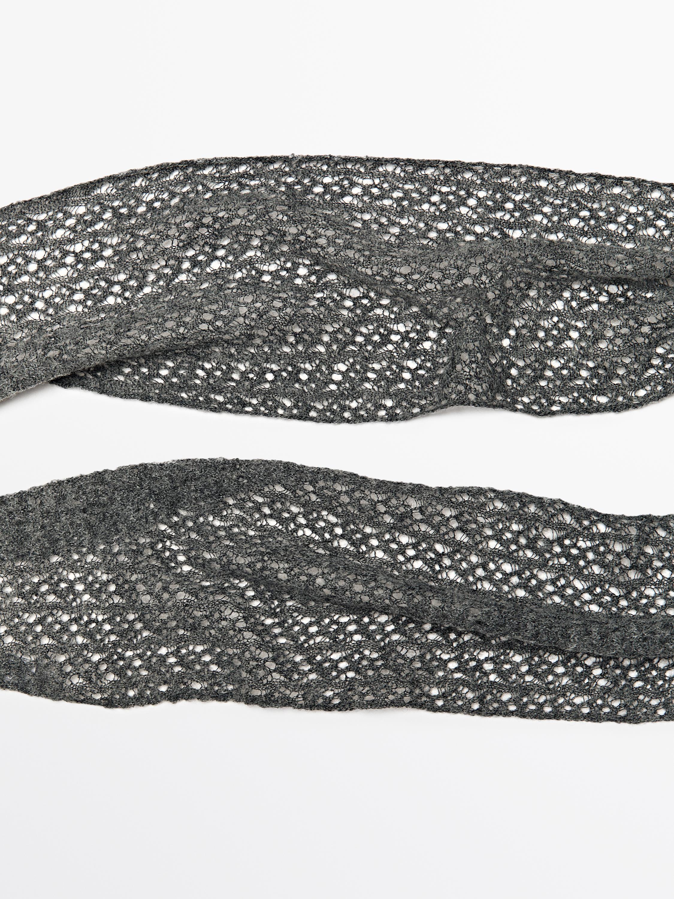 Foulard cravate en maille