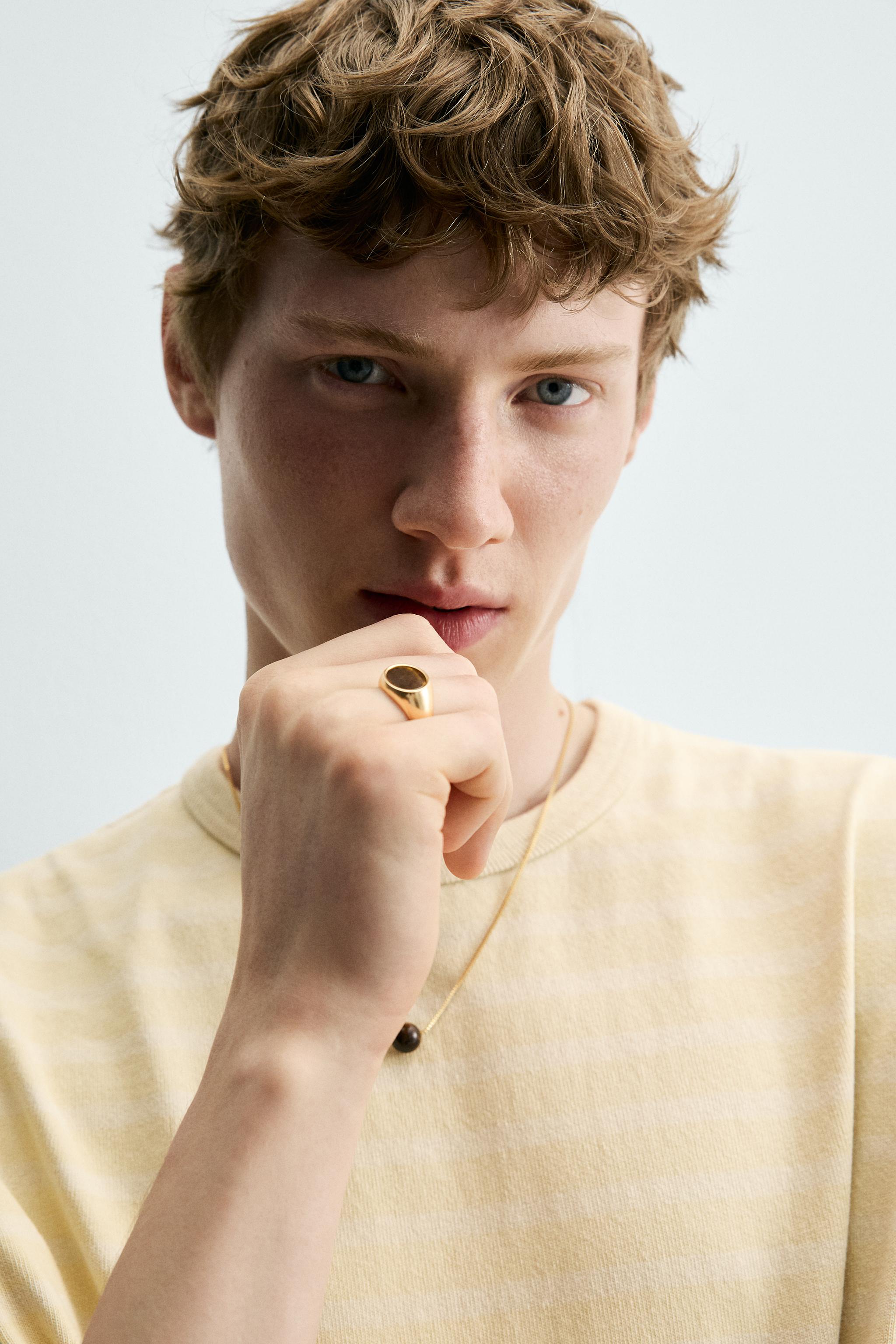 STONE SIGNET RING
