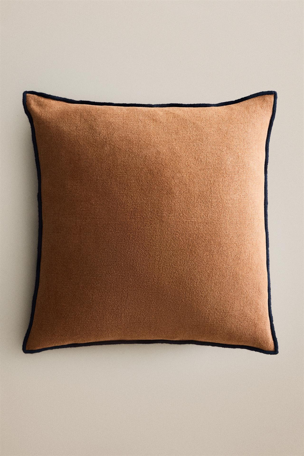 LINEN CUSHION COVER — 772