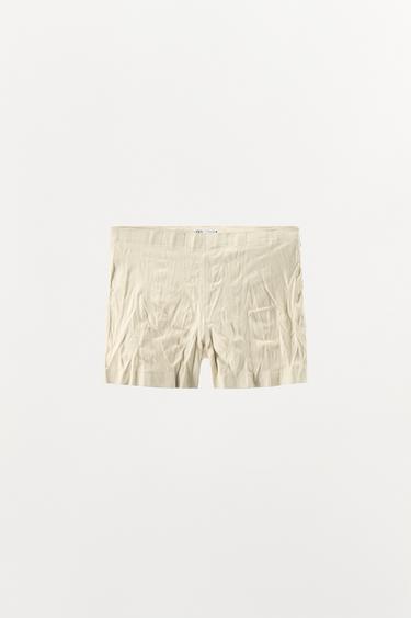 SHORT EN CUIR 100 % À EFFET PLISSÉ - Blanc cassé de Zara - Image 3