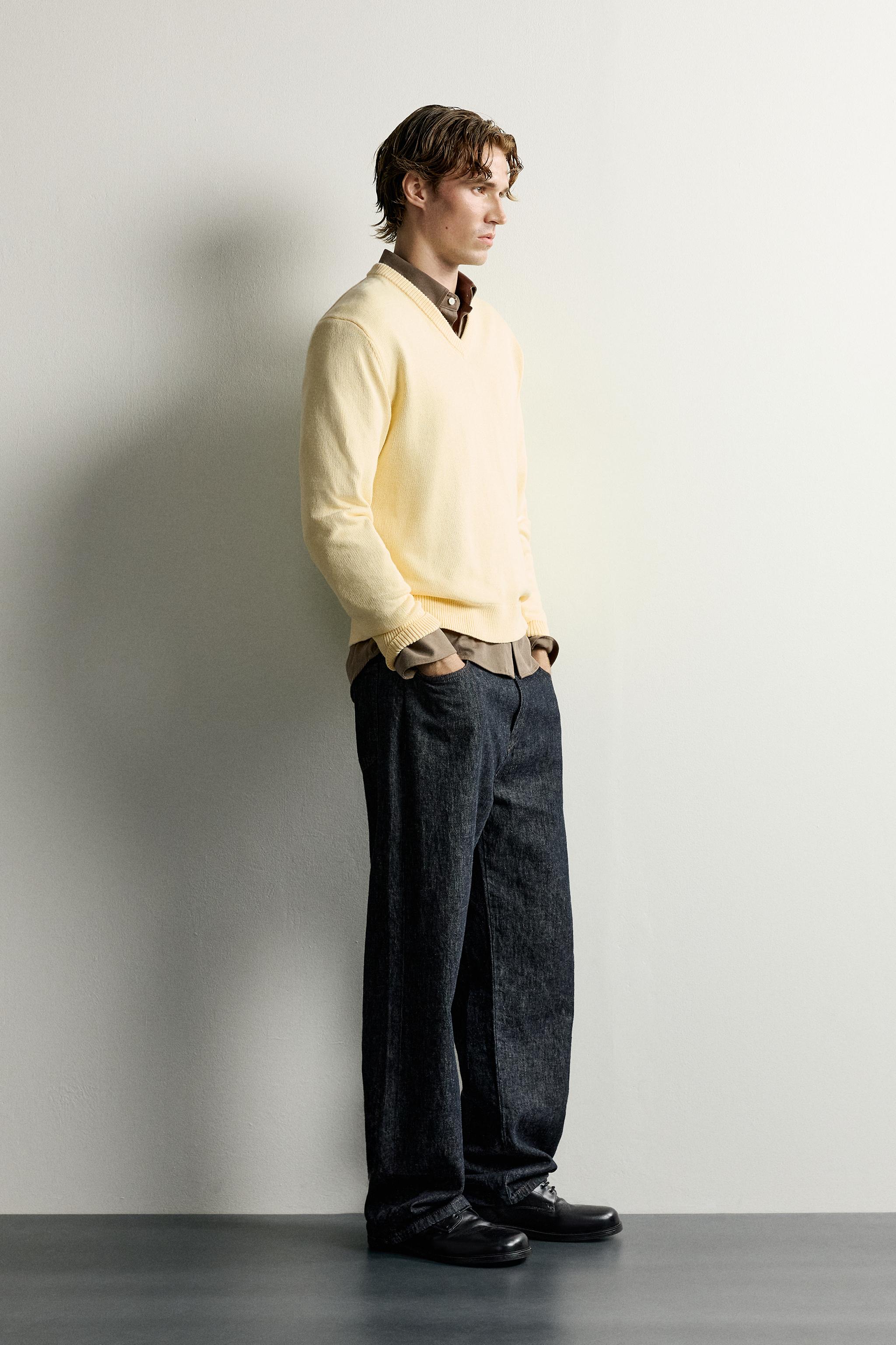 RELAXED FIT V-NECK JUMPER